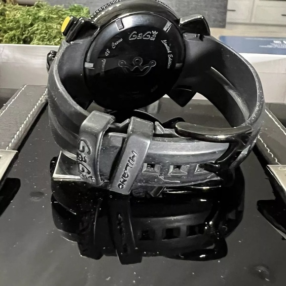 GaGa Milano Italy Manuale 48mm Limited Edition S/N 166/299 - Picture 5 of 9